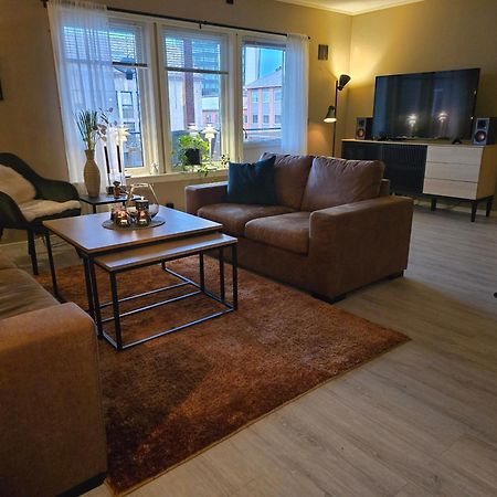Koselig Og Moderne Leilighet, Meget Sentralt I Narvik Med Gratis Parkering! Exterior photo