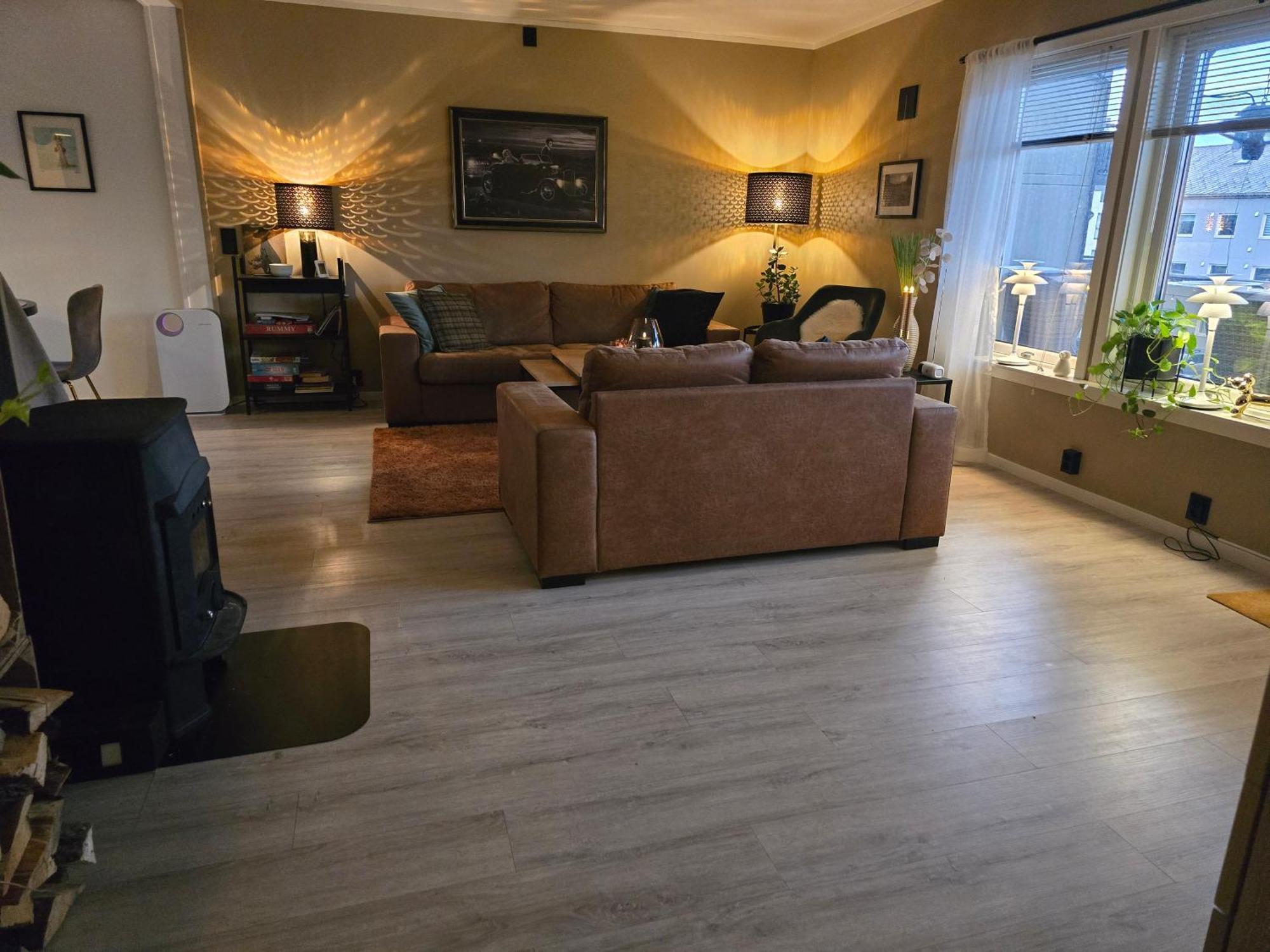 Koselig Og Moderne Leilighet, Meget Sentralt I Narvik Med Gratis Parkering! Exterior photo